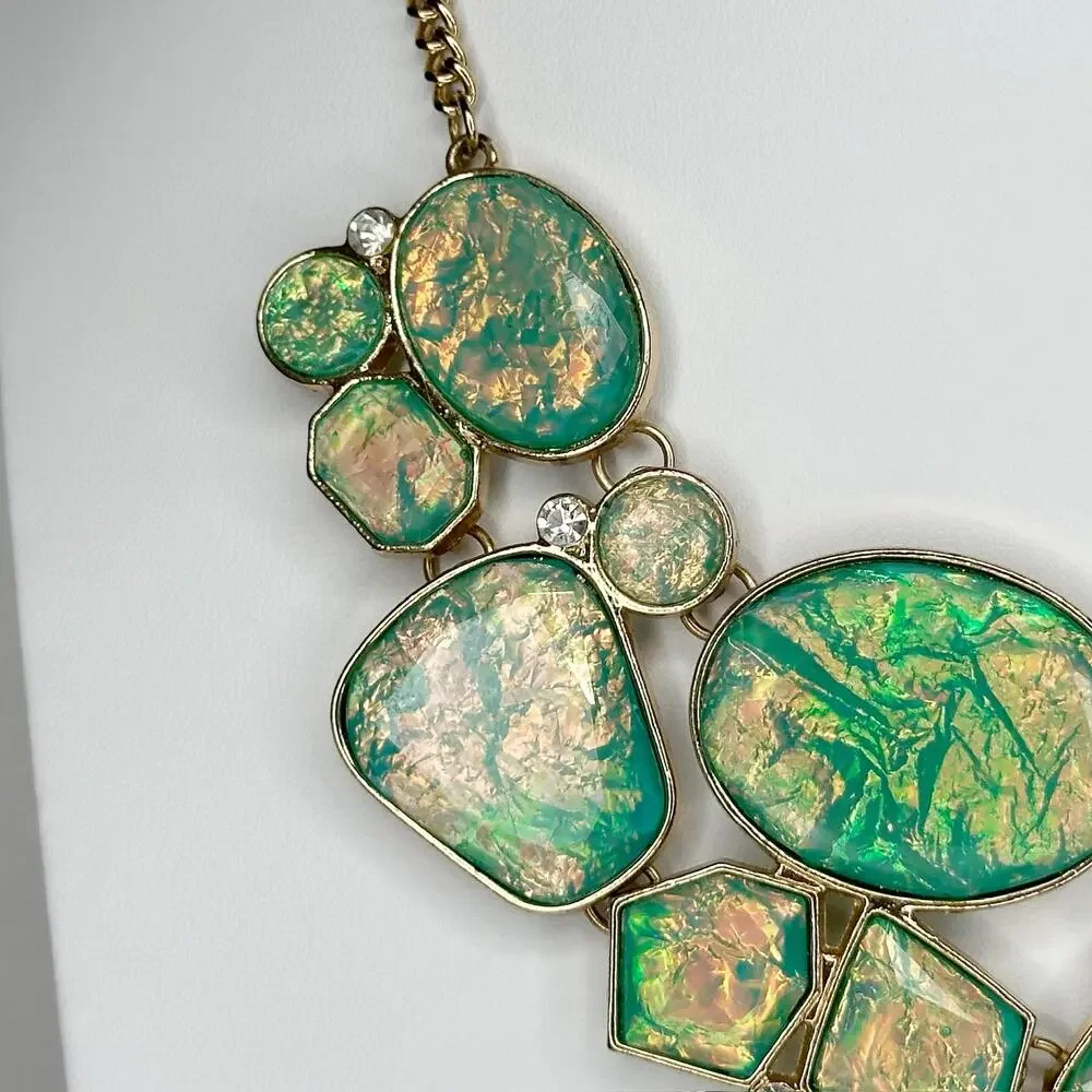Claire's Irridescent Green and Gold Tone Bib Necklace with Matching Earrings